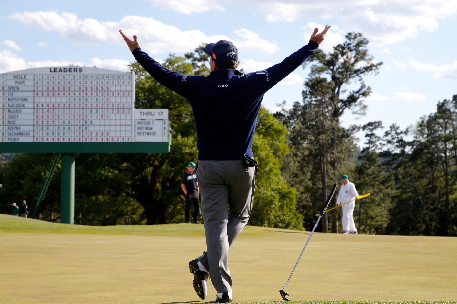 Tom-V-for-Victory-formation-on-green.jpg